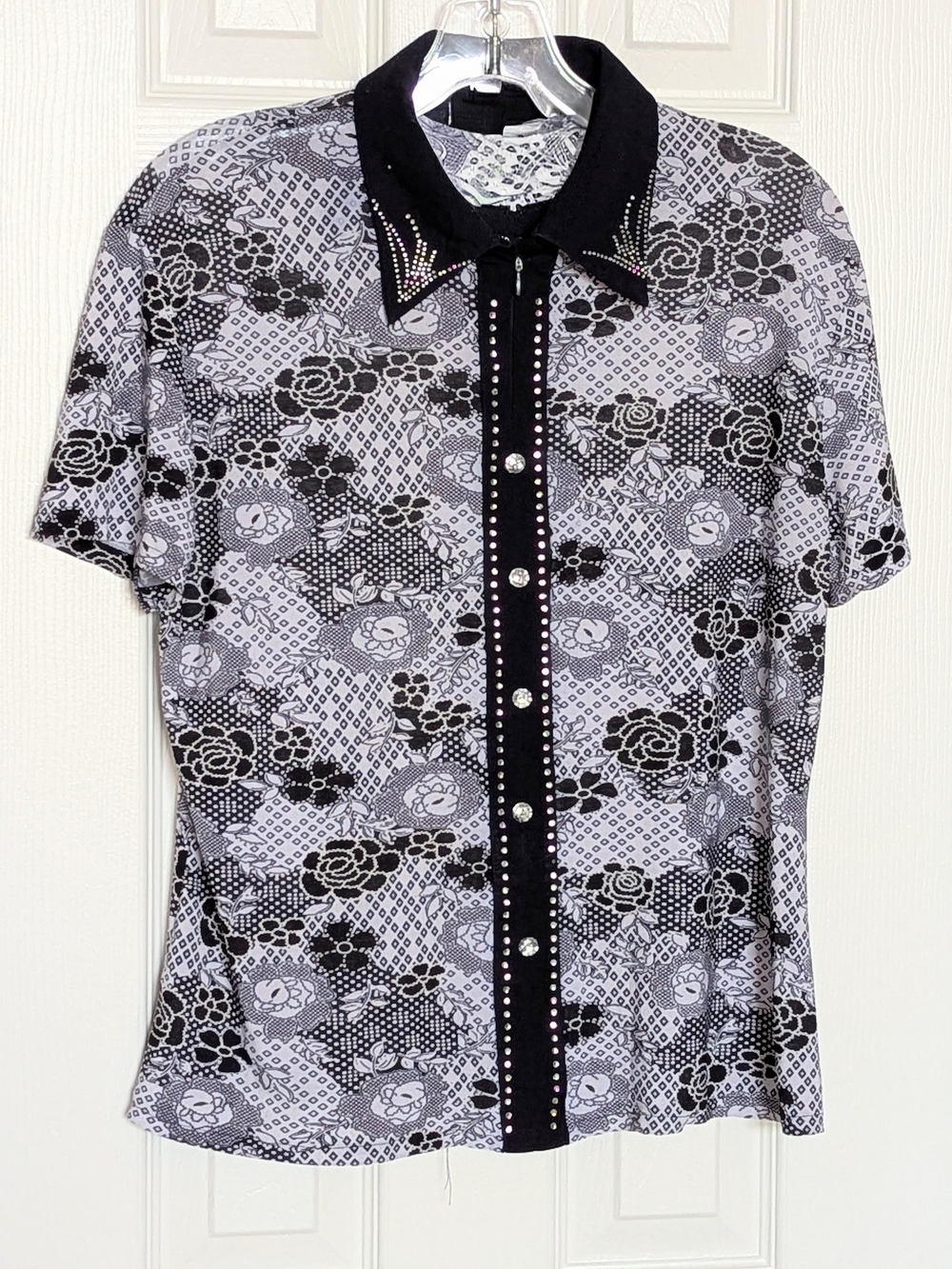 Women's Floral Short-Sleeve Collar Tee/Top w/Rhinestones & Front 1/4 Zipper